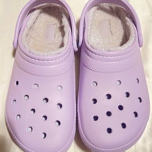 classic lined cozy crocs